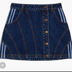 Chic Blue Denim Mini Skirt with Button Detail